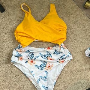 Swimsuit never worn